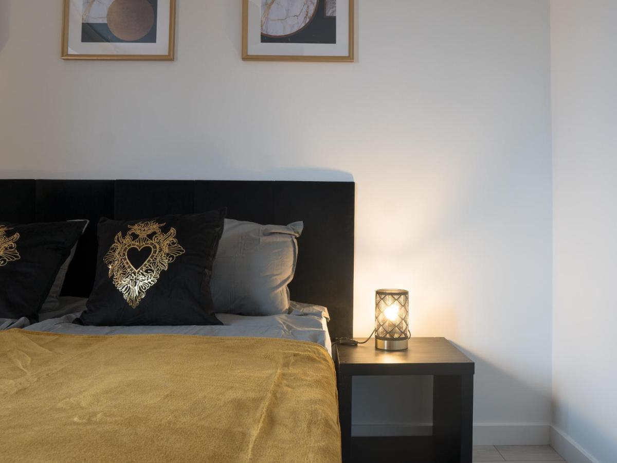 Apartament Clever 2 Kamienica Grochow Варшава Екстер'єр фото